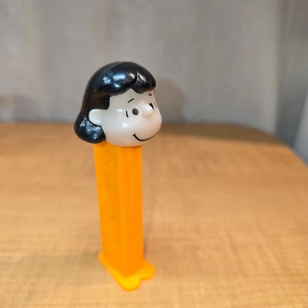 Peanuts PEZ Dispenser Lucy‎ Orange